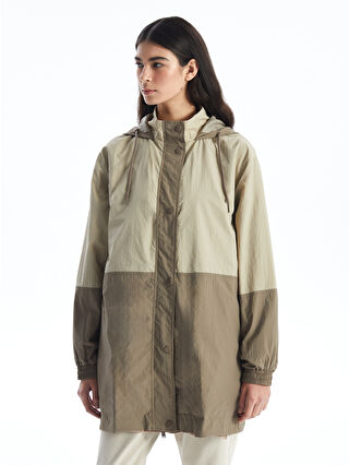 LCW Modest Bej Kapüşonlu Renk Bloklu Oversize Kadın Yağmurluk