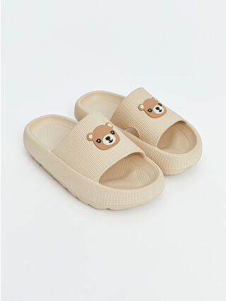 لون العشب الأخضر الداكن