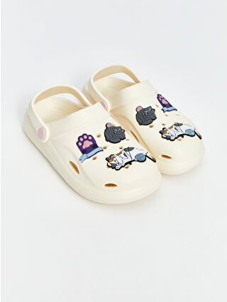 لون وردي باهت