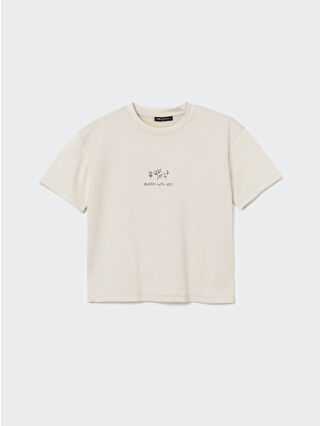 لون وردي كريمي