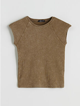 لون وردي ترابي داكن