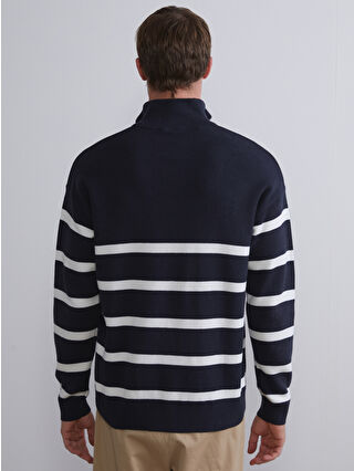 XSIDE Свитер с воротником-труба, длинным рукавом, полосатый