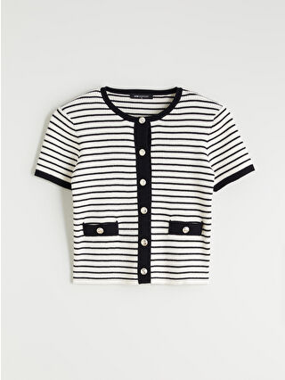 لون فانيلا مخطط