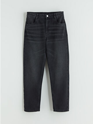 لون روديو أسود