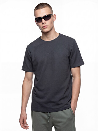 XSIDE Crew Neck Embroidered Men's T-shirt - S6CL78Z8-ZHQ | LC Waikiki