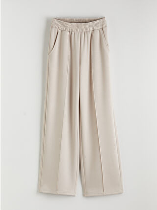 لون أصفر فاتح