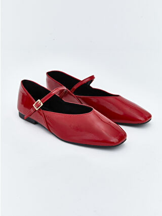 لون أحمر داكن