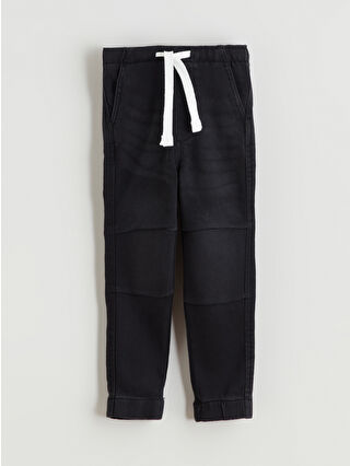 لون روديو أسود