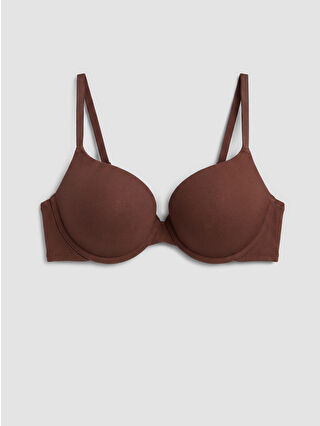 لون بني مائل إلى الأحمر