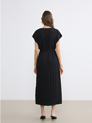 LCW EVERYDAY Crew Neck Textured Sash Dress - S6G489Z8-CVL | LC Waikiki