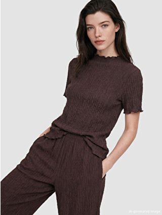 user_cd3aae59 LCW Comfort Fırfırlı Dik Yaka Dokulu Kadın Tişört - S6HR05Z8-HSK