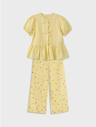 لون أصفر فاقع