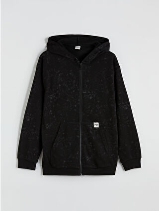 لون فانيلا مطبوع