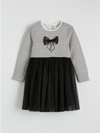 لون فانيلا مخطط