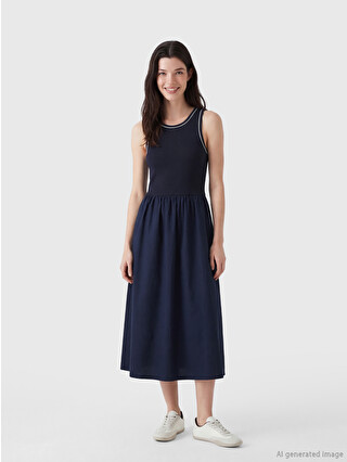 LCW Comfort Crew Neck Fitted Waist Dress - S6L186Z8-K7T | LC Waikiki