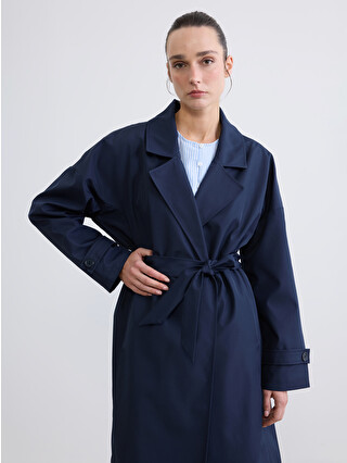 LC WAIKIKI Kruvaze Yaka Kuşaklı Oversize Kadın Trençkot - S6LO61Z8