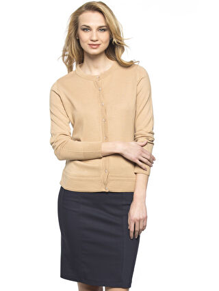 لون كاكي داكن