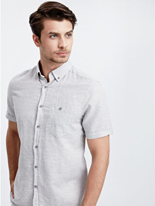 لون رمادي داكن