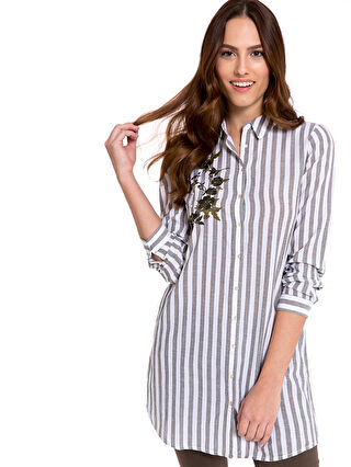 لون كاكي فاتح مخطط