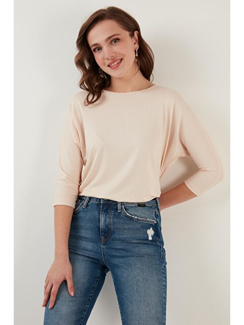 Lela Bisiklet Yaka Truvakar Kol Kadın Tişört 5861416Y - S000000384-20600