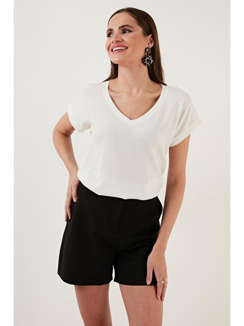 Lela Rahat Kesim Esnek V Yaka Bluz 5865039 - S000000380-19965