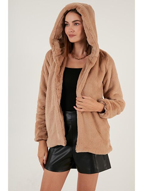 Lela Kapüşonlu Yumuşak Tüylü Astarlı Dar Kesim Suni Kürk 6238066 - S000000491-19413