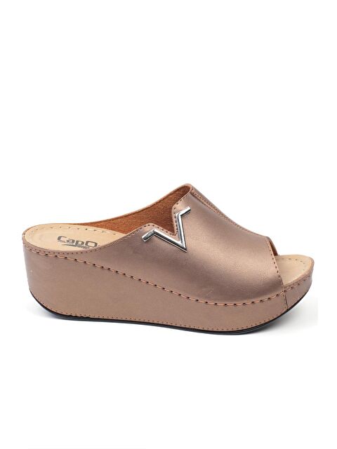 Capone Outfitters 6145 Kadın Dolgu Topuklu V Toka Terlik - S000161340-20015