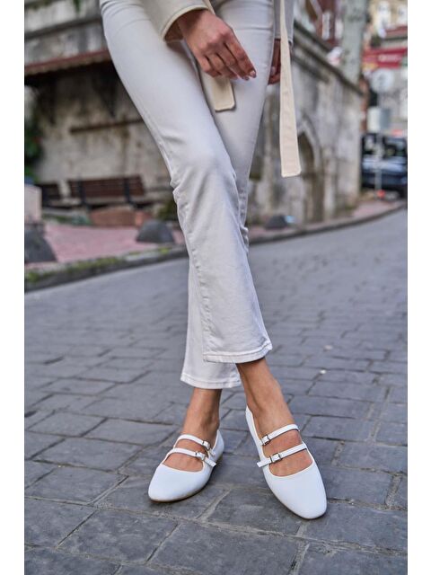 MADAMRA Çift Kemerli Babet Beyaz - S000266211-20063