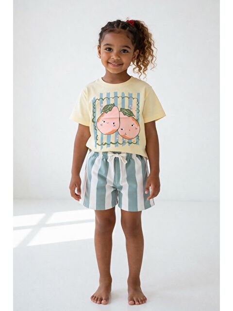 Monila Kız Çocuk Pamuklu Meyve Baskılı T-Shirt Ve Çizgili Şort Alt Üst Takım