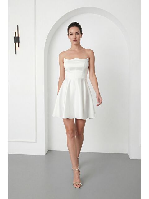 Lafaba Kadın Beyaz Dar Kalıp Straplez Yaka Saten Mini Mezuniyet Abiye Elbise - S000506615-20063