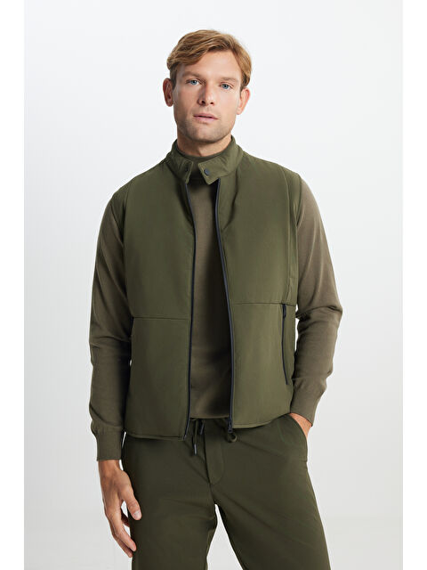 Altınyıldız Classics Erkek Haki Standart Fit Normal Kesim Dik Yaka Casual Yelek - S000442604-18547