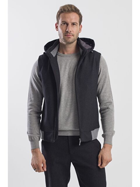 JAKAMEN Siyah Comfort Fit Desenli Çıkarılabilir Kapüşonlu Yelek - S000496561-19351