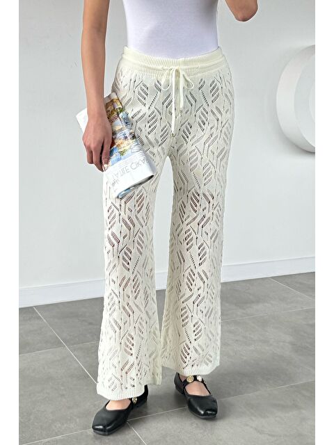 Gülseli Kadın Bel Lastikli Ajurlu Triko Pantolon