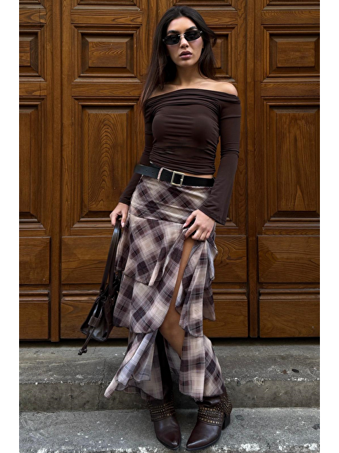 Madmext Kahverengi Kemerli Yırtmaçlı Ekose Desen Volanlı Etek Mg2715 - S000517706-19413