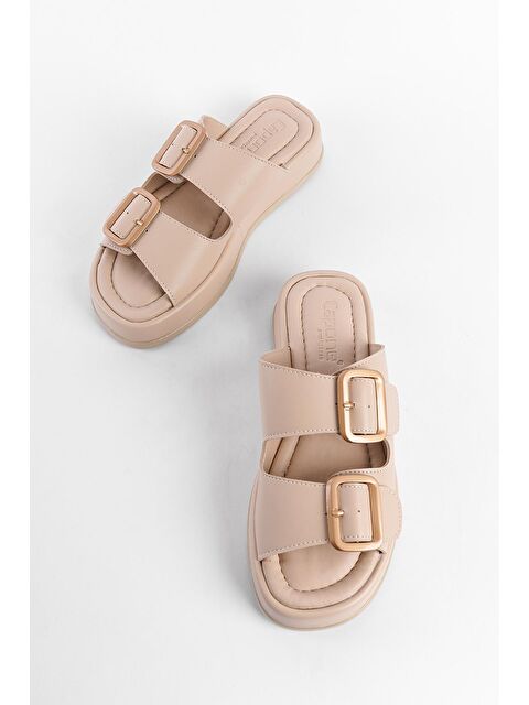 Capone Outfitters Dolgu Topuklu Çift Bantlı Tokalı Kadın Terlik - S000251076-19928