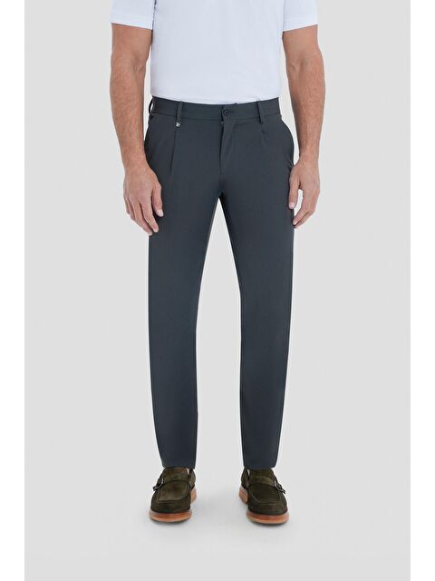 Sabri Özel Erkek Haki Normal Kesim Regular Fit Dokuma Yan Cep Normal Bel Pileli Chino Pantolon