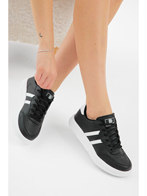TONNY BLACK Unisex Siyah Beyaz Kalın Faylon Hafif Taban Şeritli Bağcıklı Spor Ayakkabı - S000493973-37424