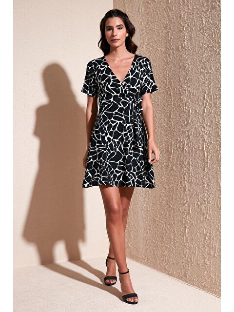 Lela Desenli Kruvaze Yaka Mini Elbise 5865618 - S000162632-37424