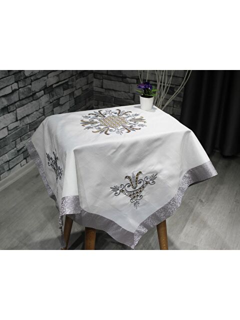 Çeyiz Diyarı Lale Nakışlı Fiskos Krem Gri 100x100 Cm - S000503664-23173
