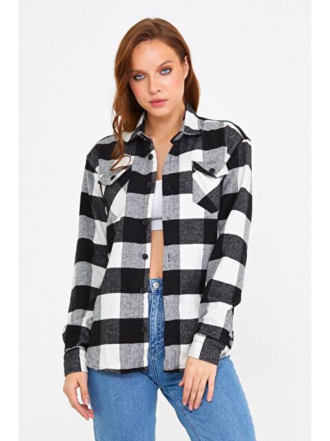 Tarz Cool Siyah beyaz Kadın Slim Fit Düğmeli Yaka Çift Cepli Oduncu Ekose Gömlek - S000336252-37424