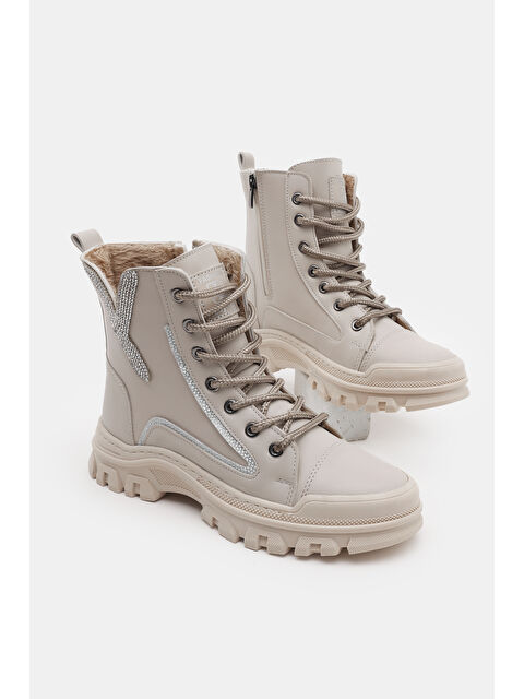 TONNY BLACK Kadın Bej Cilt Termo Taban Desenli Bağcıklı ve Fermuarlı Bot - S000320421-29737