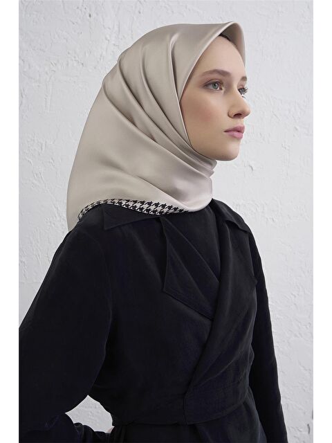 ARMİNE Su Yolu Desenli Saf İpek Twill Eşarp 9443D 01 - S000500619-19928