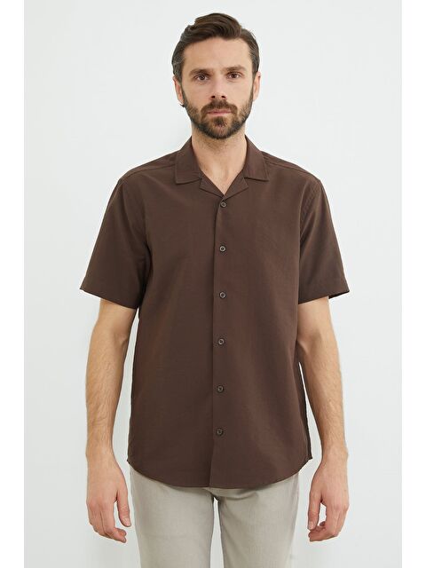 Fullamoda Düğmeli Kısa Kollu Regular Fit Gömlek