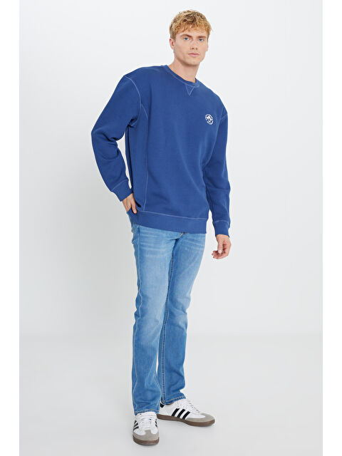 Lee İçi Polarlı Regular Fit Bisiklet Yaka Baskılı Sweatshirt