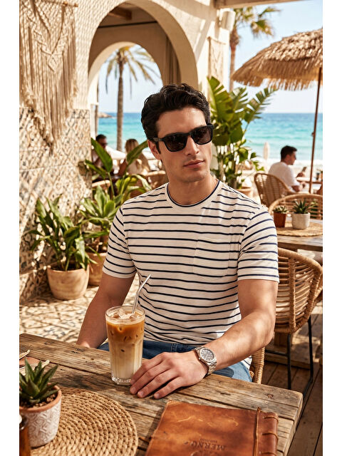 Buratti Pamuklu Çizgili Cep Detaylı Bisiklet Yaka T Shirt 5904057