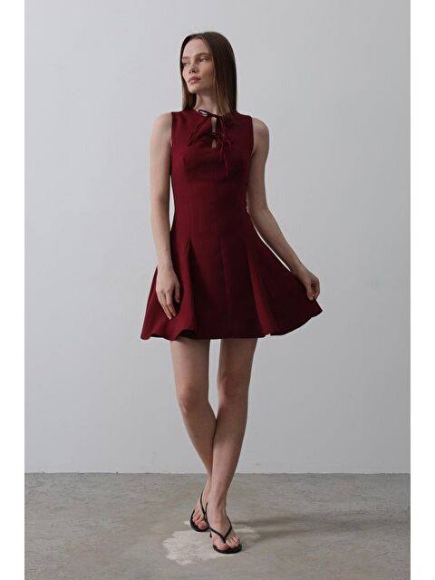 Jane's Fiyonk Detay Sıfır Kollu Mini Elbise - Bordo