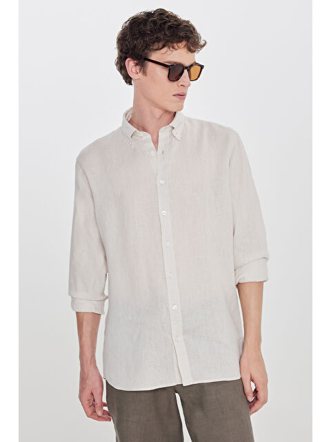 Altınyıldız Classics Erkek Bej %100 Keten Comfort Fit Rahat Kesim Düğmeli Yaka Gömlek - S000530513-19928