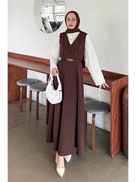 Lamelif Düğme Detaylı Kolsuz Tesettür Elbise Acı Kahverengi - S000517744-28102