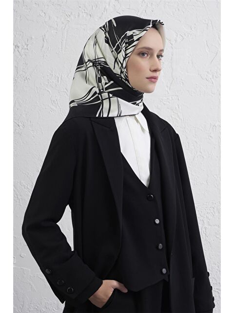 ARMİNE Geometrik Desenli Saf İpek Twill Eşarp 9442D 01 - S000500656-19351