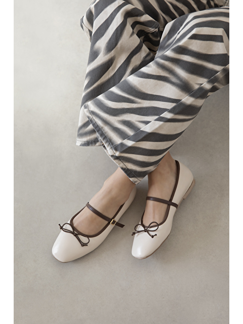 Straswans Maxy Kadın Fiyonk Detay Kırışık Deri Babet Bej - S000513285-19928